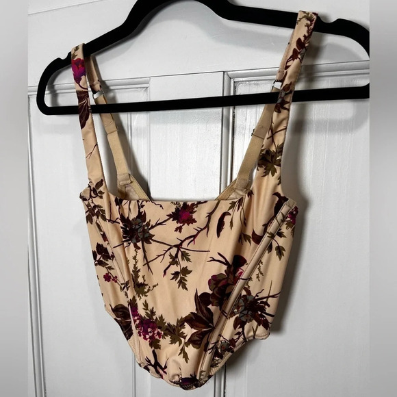 Urban outfitters out from under sz small corset crop top bra excellent condition - Picture 5 of 8